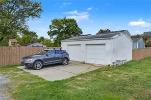 409 McKim St, Zelienople, PA 16063 - Photo 5