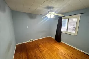 529 Ambridge Ave, Leet Township, PA 15003 - Photo 7