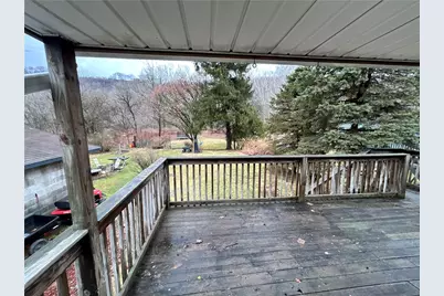 529 Ambridge Ave, Leet Township, PA 15003 - Photo 13