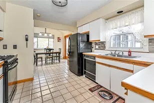 808 Forest Ave, Pittsburgh, PA 15209 - Photo 11