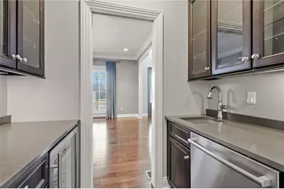 1637 Parkview Boulevard, Pittsburgh, PA 15217 - Photo 9