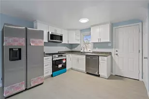 8624 Oakcrest Rd, Pittsburgh, PA 15235 - Photo 13