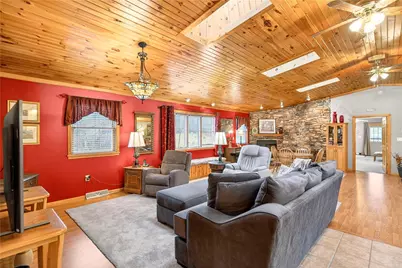 1204 Memorial Blvd, Connellsville, PA 15425 - Photo 33