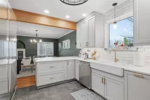 150 Altadena Dr, Pittsburgh, PA 15228 - Photo 17