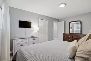 103 Treeview Dr, Moon/Crescent Twp, PA 15108 - Photo 25