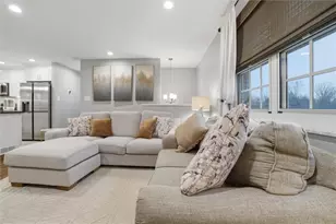 103 Treeview Dr, Moon/Crescent Twp, PA 15108 - Photo 9