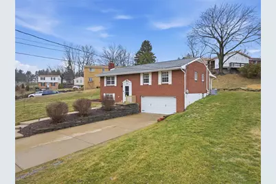 103 Treeview Dr, Moon/Crescent Twp, PA 15108 - Photo 3