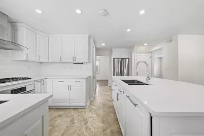 132 E Englewood Ave, New Castle, PA 16105 - Photo 15