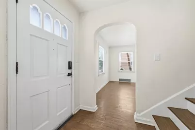 132 E Englewood Ave, New Castle, PA 16105 - Photo 3