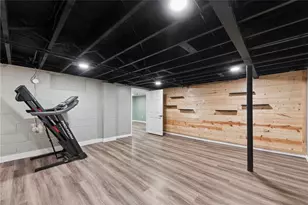 29 E Madison St, Latrobe, PA 15650 - Photo 23