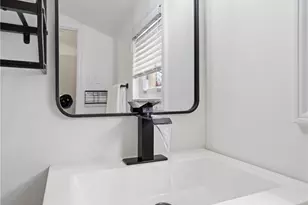 234 Parkedge Rd, Green Tree, PA 15220 - Photo 9