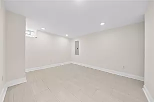 4215 Geneva St, Pittsburgh, PA 15201 - Photo 35