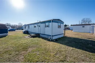 306 Lamplighter Manor, Latrobe, PA 15650 - Photo 15