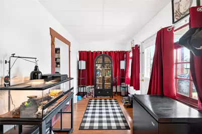 129 5th St, California, PA 15419 - Photo 3