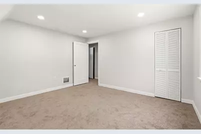 2531 South Park Road, Bethel Park, PA 15102 - Photo 5