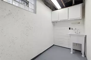 2531 South Park Rd, Bethel Park, PA 15102 - Photo 21