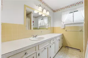 114 Whitehill Dr, Neshannock Township, PA 16105 - Photo 15