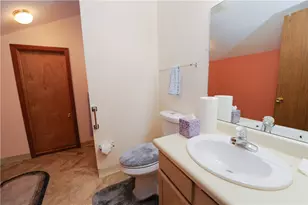 1467 Greenbriar Ct, South Park, PA 15129 - Photo 21