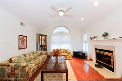 1467 Greenbriar Court, South Park, PA 15129 - Photo 5