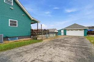 2927 State St, White Oak, PA 15131 - Photo 41