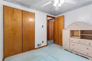 142 Donmor Dr, Ross Twp, PA 15237 - Photo 21