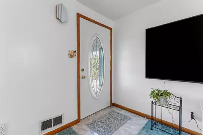 142 Donmor Drive, Ross Twp, PA 15237 - Photo 3