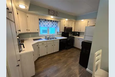 919 Butler Pike, Findley Township, PA 16137 - Photo 9