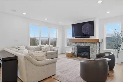 2041 Field Stone Drive, South Fayette, PA 15057 - Photo 9