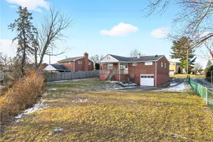 505 Bloomfield Dr, Hempfield Township, PA 15601 - Photo 39