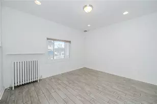 923 Scott Ave, Jeannette, PA 15644 - Photo 9