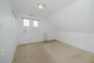 923 Scott Ave, Jeannette, PA 15644 - Photo 23