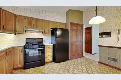 205 Silverdale Dr, Economy, PA 15005 - Photo 13