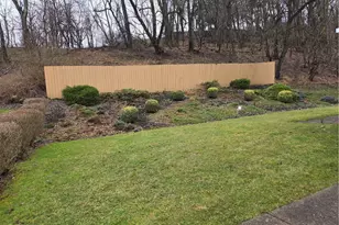 339 Laurie Dr, Pittsburgh, PA 15235 - Photo 17