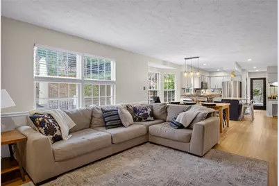 224 Valley Park Dr, Pittsburgh, PA 15216 - Photo 17