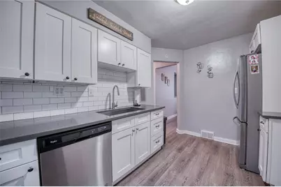 1473 Blossom Hill, Pittsburgh, PA 15234 - Photo 7