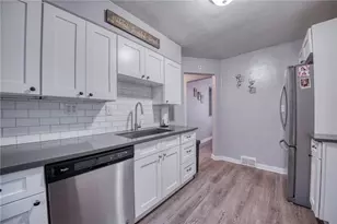 1473 Blossom Hill, Pittsburgh, PA 15234 - Photo 7