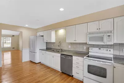 1006 Duncan Ln, Pittsburgh, PA 15236 - Photo 9