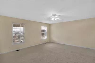 1006 Duncan Ln, Pittsburgh, PA 15236 - Photo 15