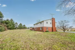 610 W Philadelphia Street Ext, Wheatfield Township (East/West), PA 15920 - Photo 25