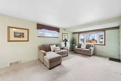 319 Ryan Dr, Scott Township, PA 15220 - Photo 5