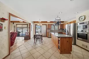 8186 Streamside Dr, Pittsburgh, PA 15237 - Photo 9