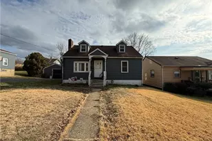 522 E Division St, New Castle, PA 16101 - Photo 1