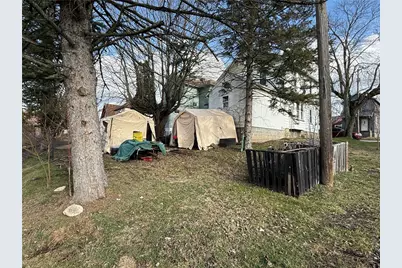 819 Morton St, New Castle, PA 16101 - Photo 3