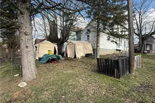 819 Morton St, New Castle, PA 16101 - Photo 3