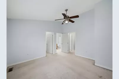 2755 Drake Ct, Hampton, PA 15044 - Photo 13