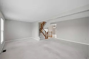 2755 Drake Ct, Hampton, PA 15044 - Photo 11