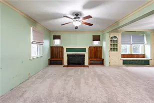 40 Ligonier St, Latrobe, PA 15650 - Photo 7