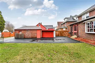 40 Ligonier St, Latrobe, PA 15650 - Photo 37