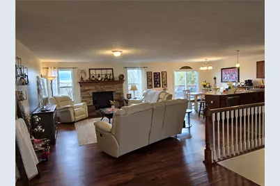 8478 Walthour Dr, North Huntingdon, PA 15642 - Photo 5