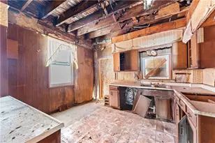 115 Hawkins Ave, Pittsburgh, PA 15214 - Photo 9